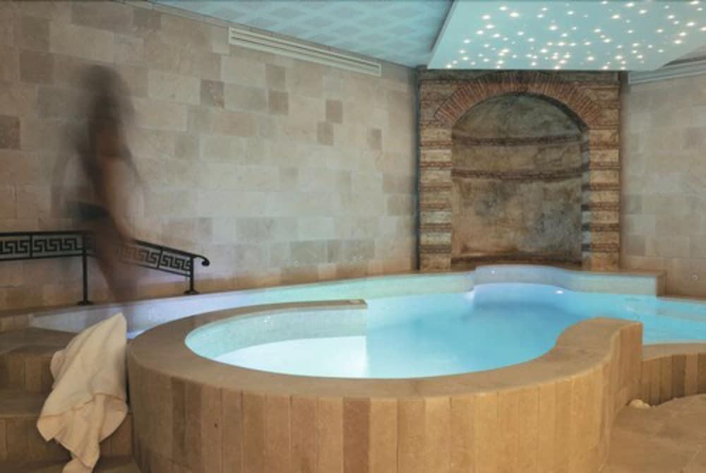 Maison Berard Hotel - Restaurant - Spa 라 카디에르 다쥐르 시설 사진